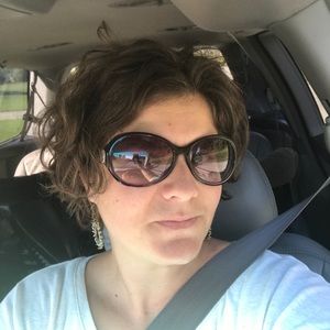 Meet your Posher, Amy